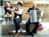 Puppet street performance with Beppe Rizzo in Avignon